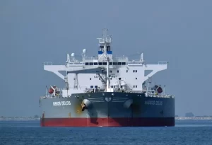 رنگ آمیزی کشتی باژاک